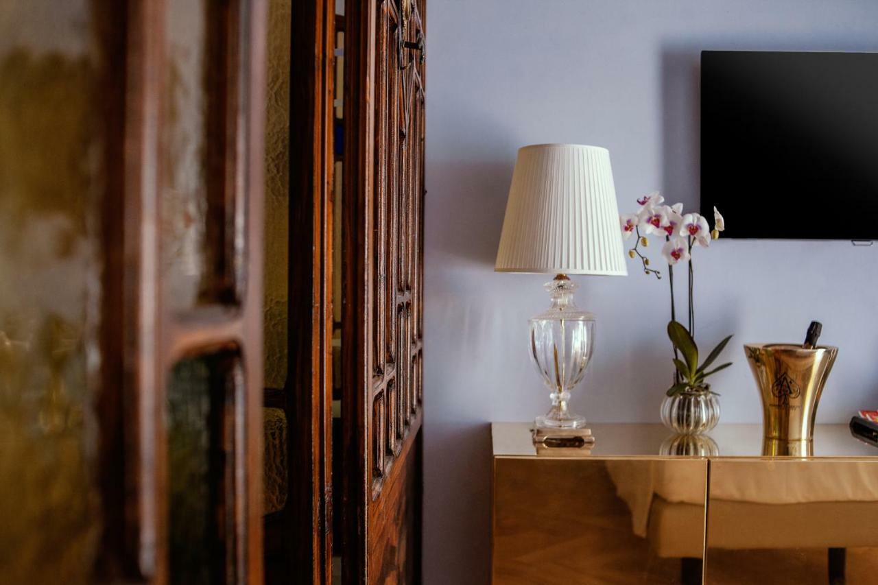 Palazzo Dei Grifoni - Luxury Suites - San Benedetto del Tronto Dış mekan fotoğraf
